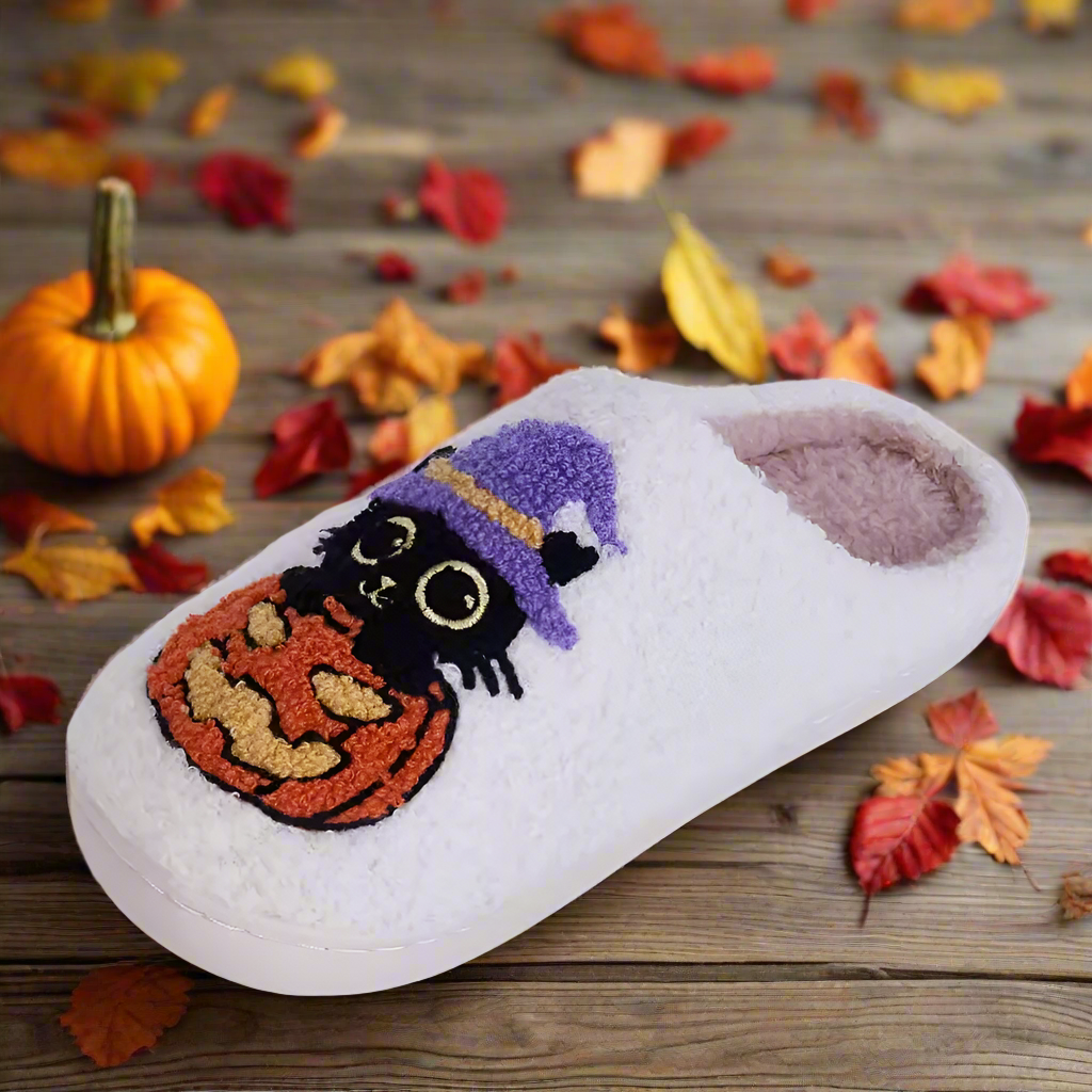 Black Cat Halloween Slippers – Cute Pumpkin Witch Slippers, Fluffy Indoor Shoes, Cozy Fall Bedroom Gift, Spooky Plush House Slippers