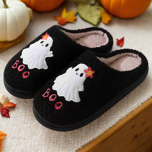 Cozy Ghost Face Slippers – Cute BOO Embroidered Halloween House Shoes, Plush Indoor Winter Slippers for Women & Men