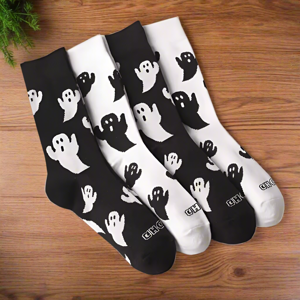 Halloween Ghost Socks – 4 Pack Funny Black & White Cartoon Crew Socks for Women & Men | Spooky Fall Cozy Long Socks | Unisex Gift Set