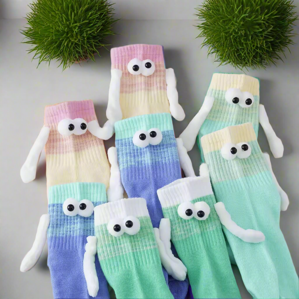 Magnetic Hand-Holding Socks – 5 Pair Set | 3D Cartoon Funny Couple Socks | Matching Best Friend Gift | Unisex Colorful Crew